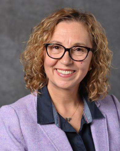 Professional Headshot of Sebnem Onsay