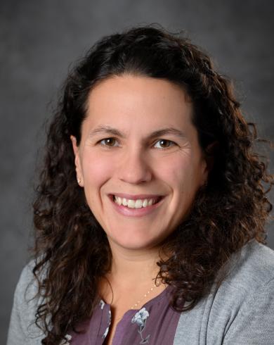 Professional Headshot of Caroline Szczepanski