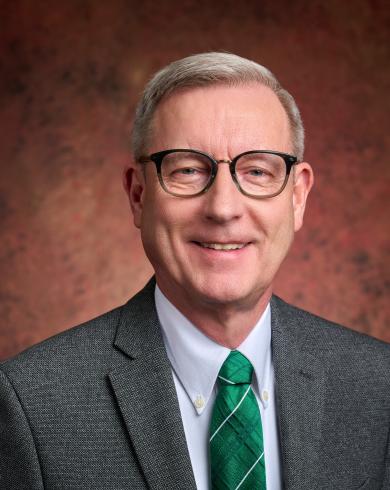 Professional headshot of Wayne Dyksen