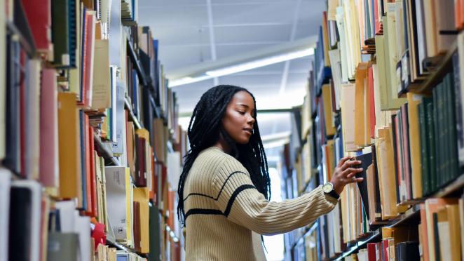 Engineering awards Undergraduate Student Service honors